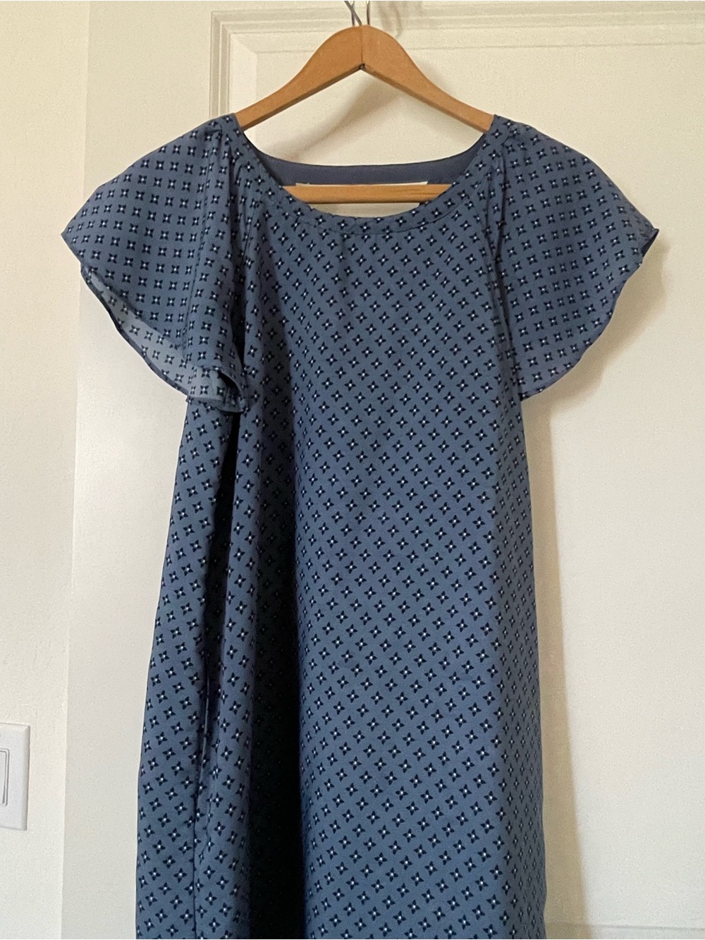 Abercrombie & Fitch Loose Fitting Dress